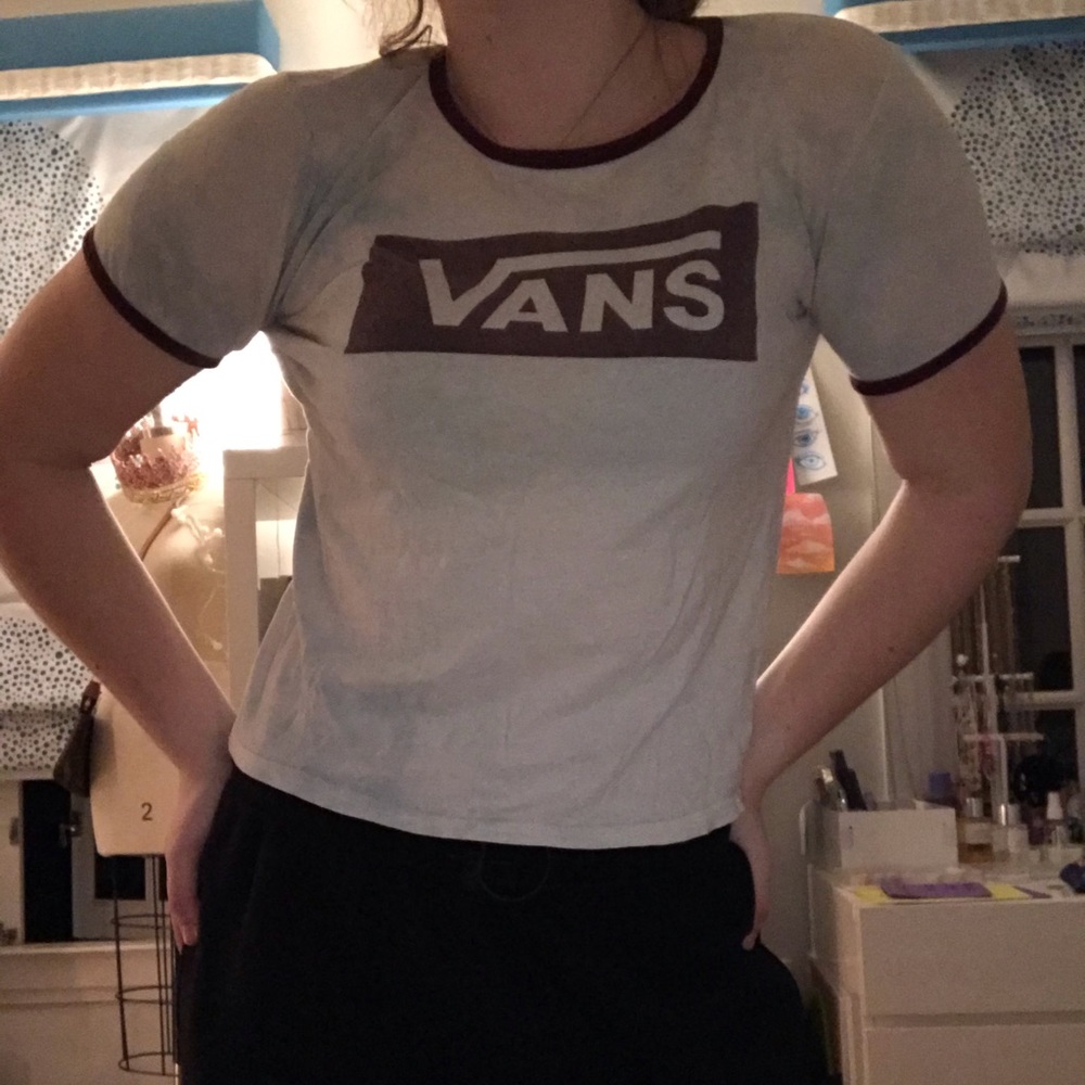 vans maroon and white t